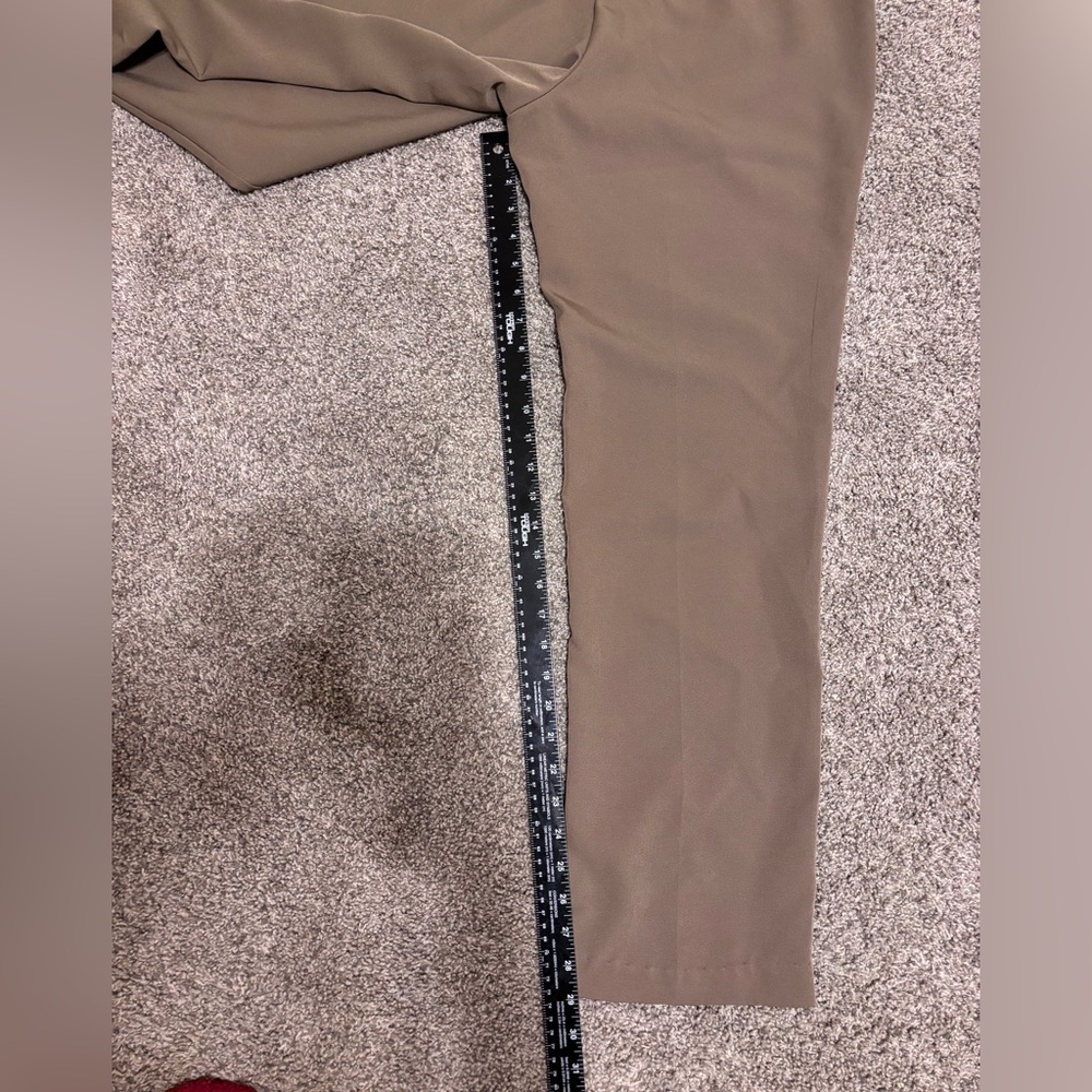 Tan slacks - Picture 4 of 9